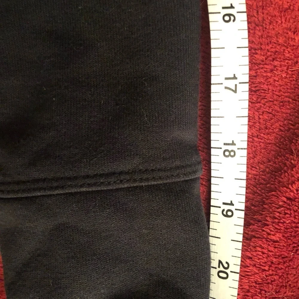 Nike Dri Fit size XL black open V-back long sleeve sweatshirt size Large